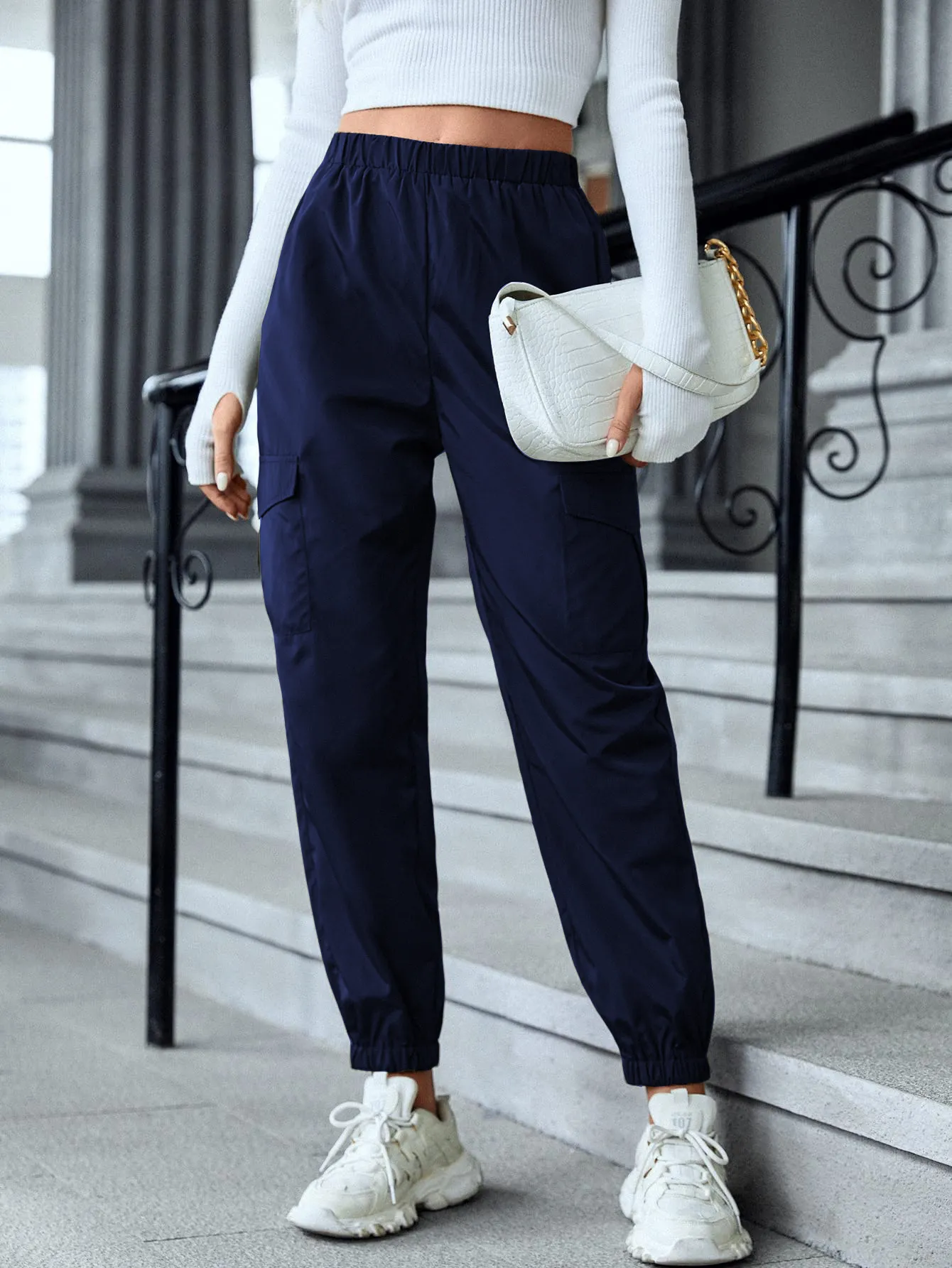 Multi-pocket Skinny Pants